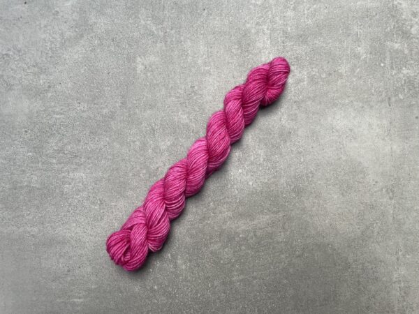 sockenwolle 4 fach mini fuchsia