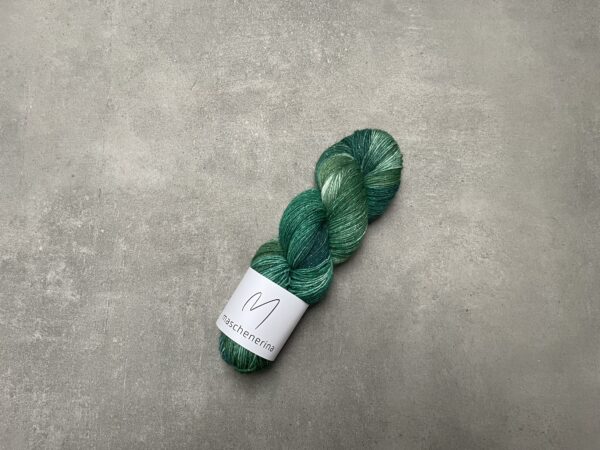 sockenwolle glitzer 4 fach zauberwald